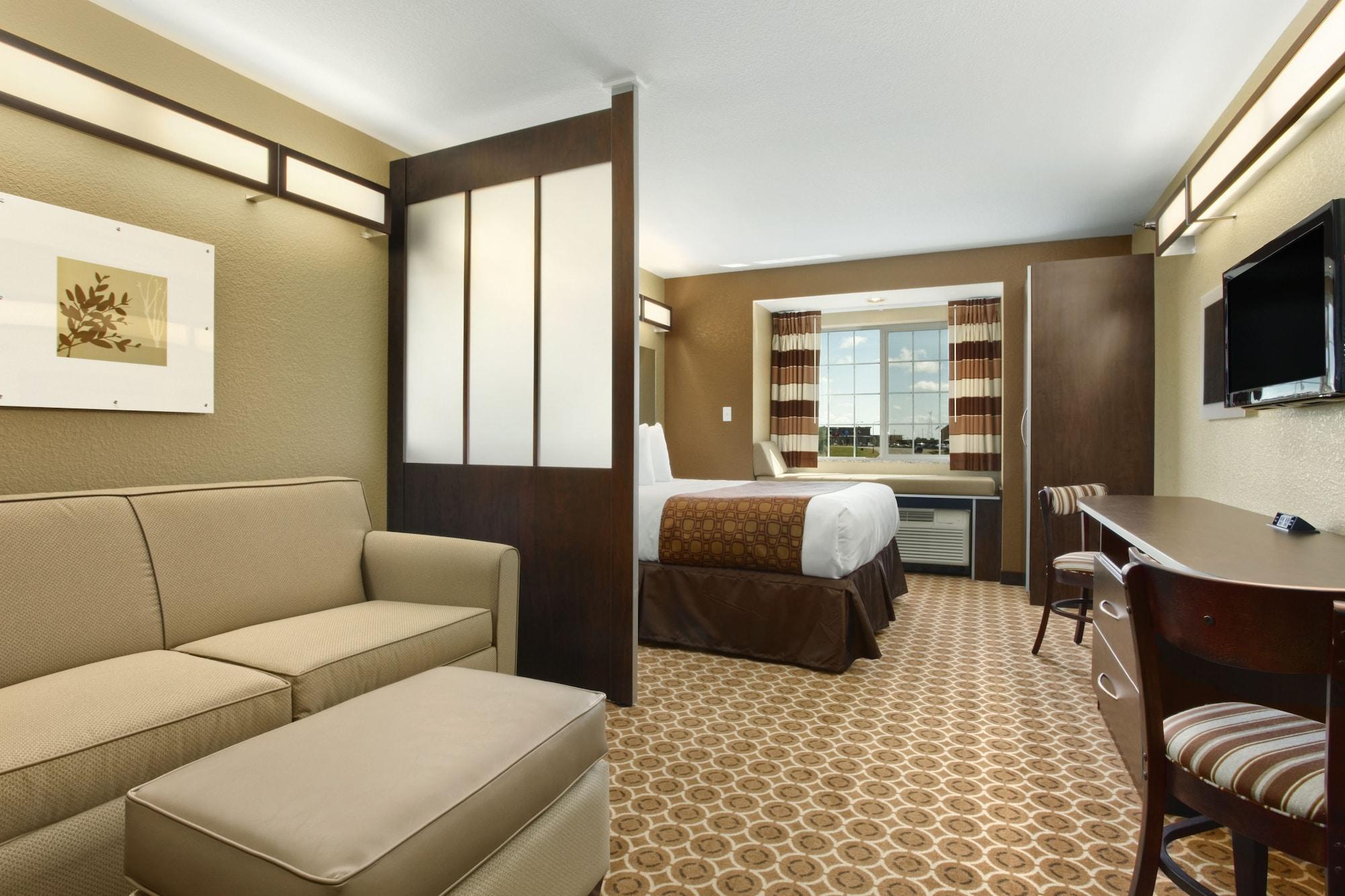 Microtel Inn & Suites By Wyndham Дикинсон Экстерьер фото