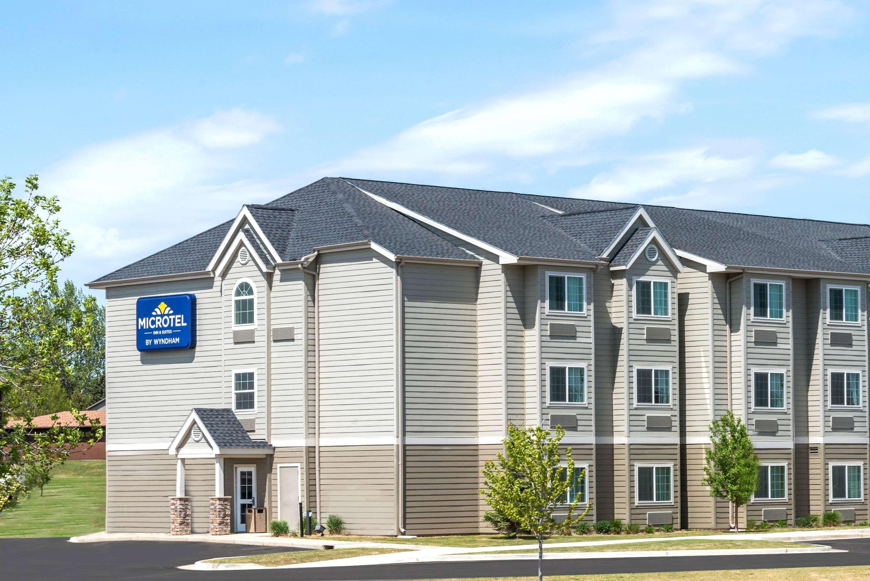 Microtel Inn & Suites By Wyndham Дикинсон Экстерьер фото
