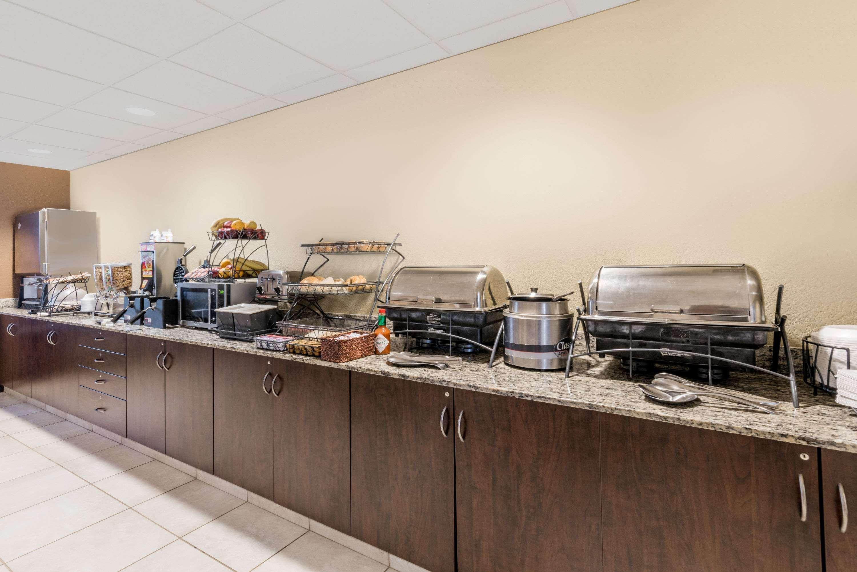 Microtel Inn & Suites By Wyndham Дикинсон Экстерьер фото