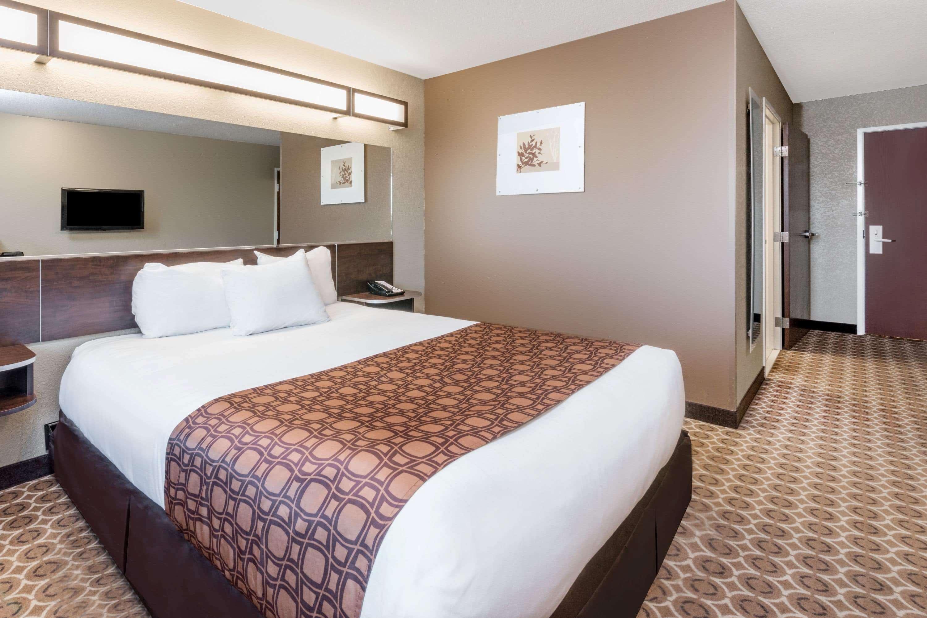 Microtel Inn & Suites By Wyndham Дикинсон Экстерьер фото